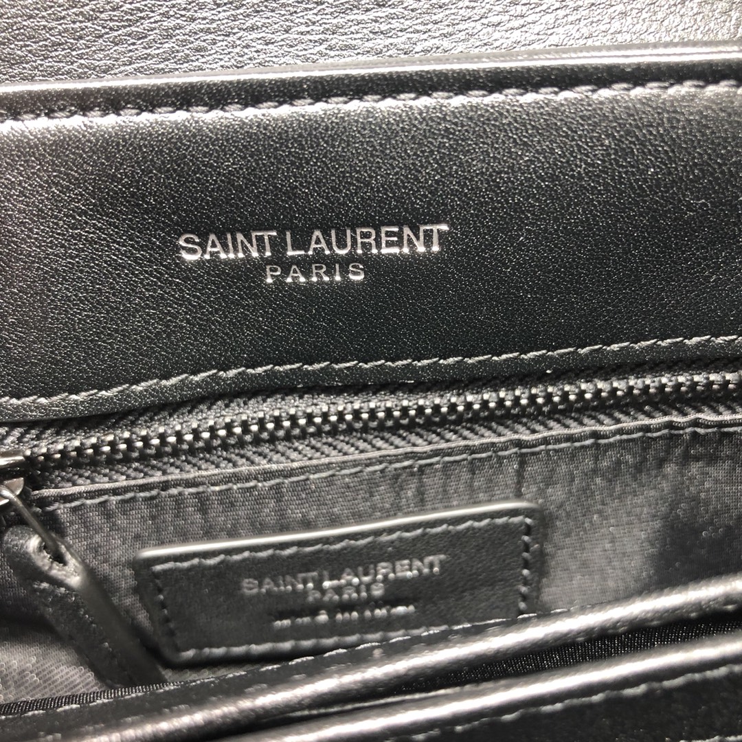 Saint Laurent Loulou Toy Quilted Calfskin Shoulder Bag Handbag Black 678401 Black